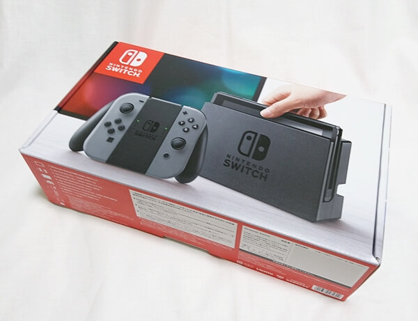 Nintendo Switch のパッケージ